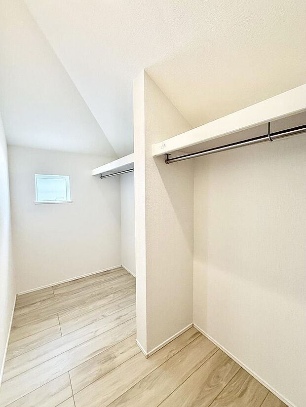 ■季節物からレジャー用品まで。便利なファミリークローク