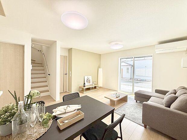 ■心落ち着く場所、ゆったり過ごせるリビング