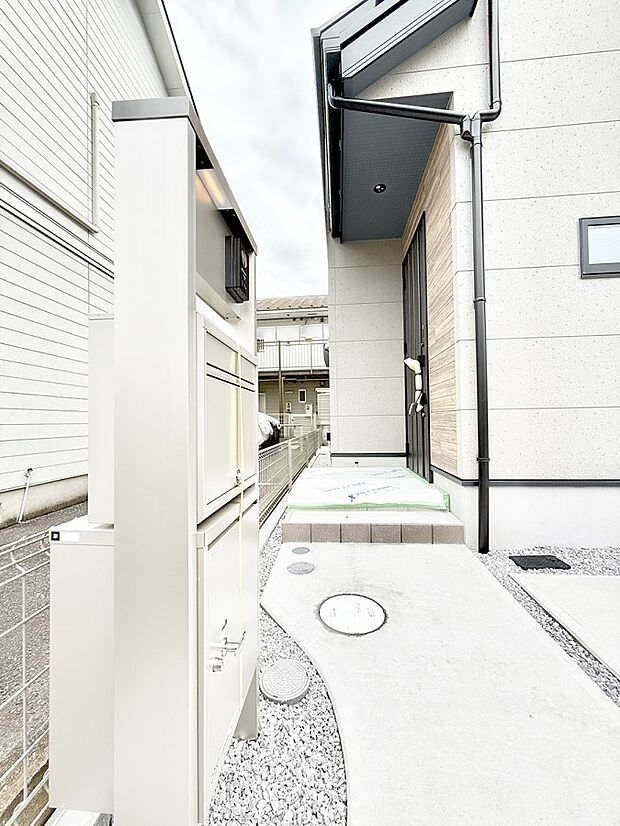 2号棟 ■ 心地よい暮らしへとつながる、温かい玄関