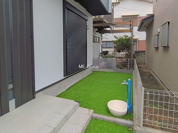 ■ガーデニングや洗車などの際に大活躍な屋外立水栓  