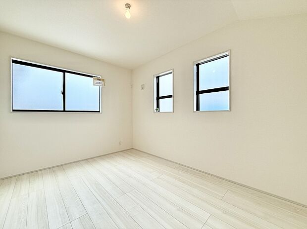 1号棟 ■落ち着いた雰囲気のお部屋で心が安らぐ空間