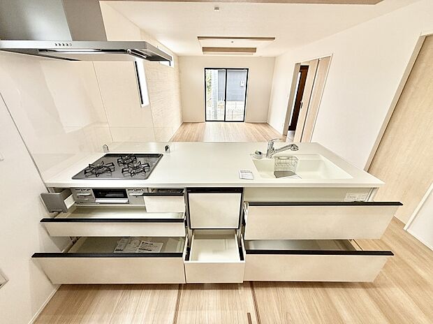 5号棟  ■料理がもっと楽しくなる、快適なキッチン空間