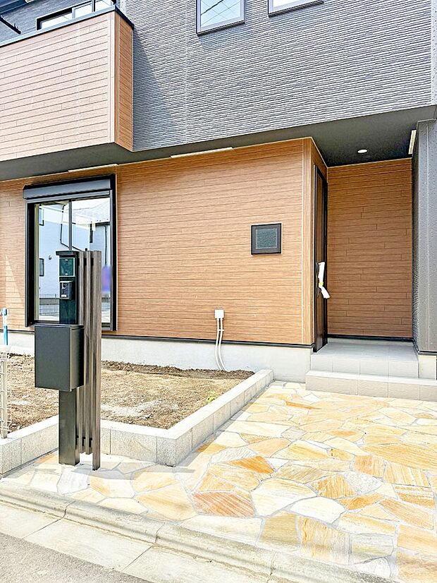 3号棟 ■ 心地よい暮らしへとつながる、温かい玄関
