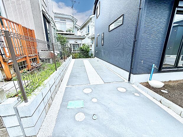 1号棟 ■快適な駐車スペースで安心