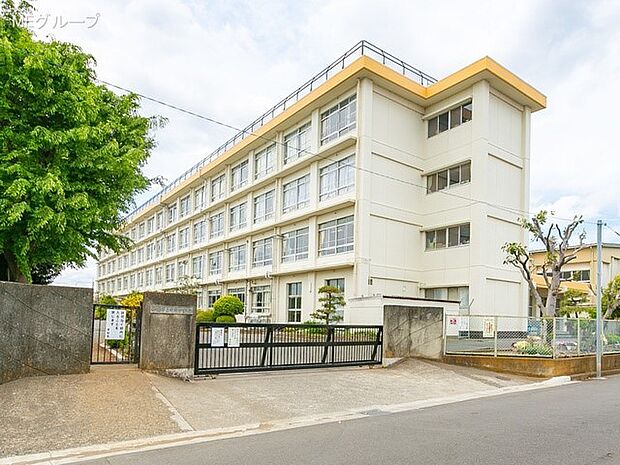 中学校 240m 平塚市立中原中学校