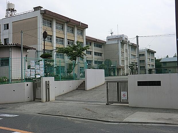 中学校 500m 川崎市立犬蔵中学校
