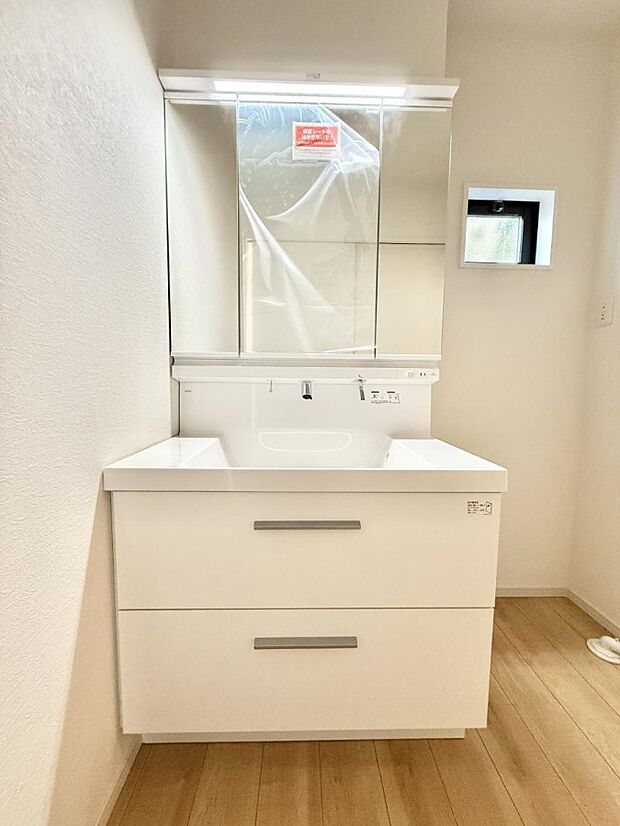 1号棟 ■朝の準備がスムーズにできる広さです