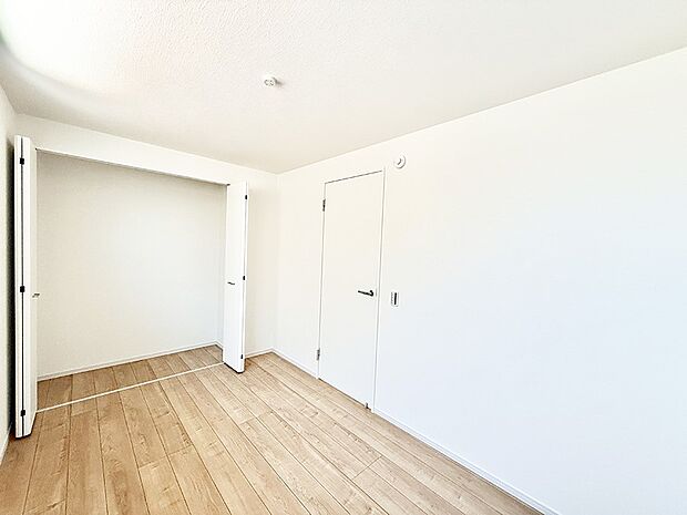 ■落ち着いた色合いのお部屋で穏やかな時間を楽しめます