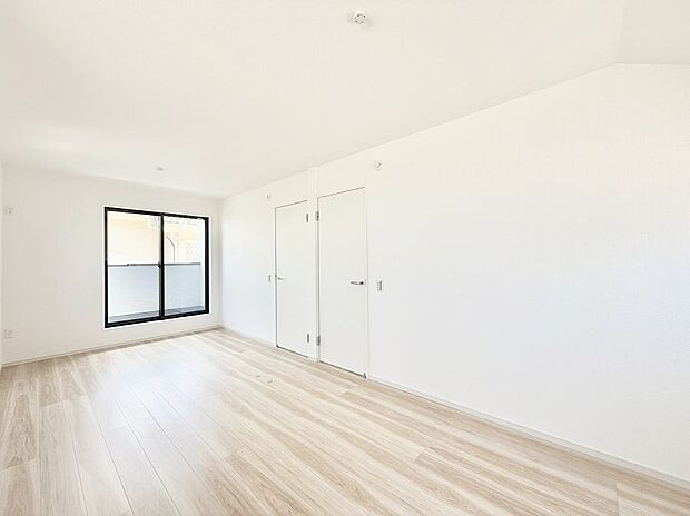 1号棟  ■落ち着いた色合いのお部屋で穏やかな時間を楽しめます