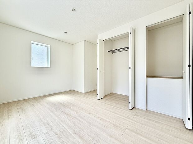1号棟  ■窓の配置や通気性の良い設計で部屋の空気がこもらず、常に新鮮な空気が流れます