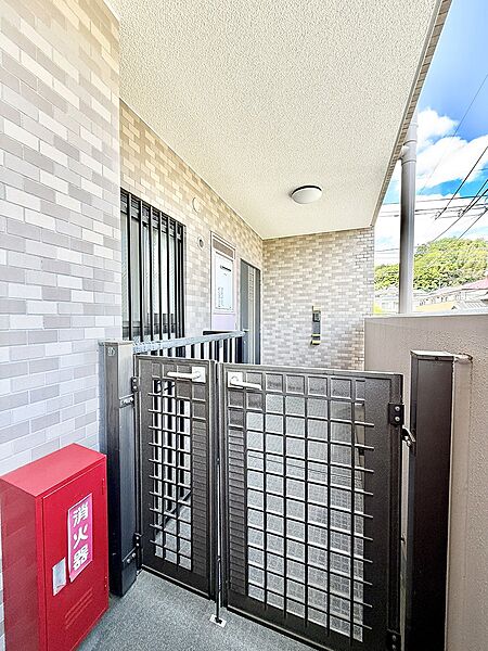 ■ 家族とゲストをやさしく迎える、心温まる玄関