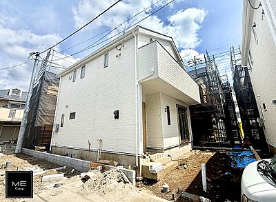 外観:2号棟 ■暮らしを彩る充実した設備仕様が備わった住まい 外観:2号棟 ■暮らしを彩る充実した設備仕様が備わった住まい