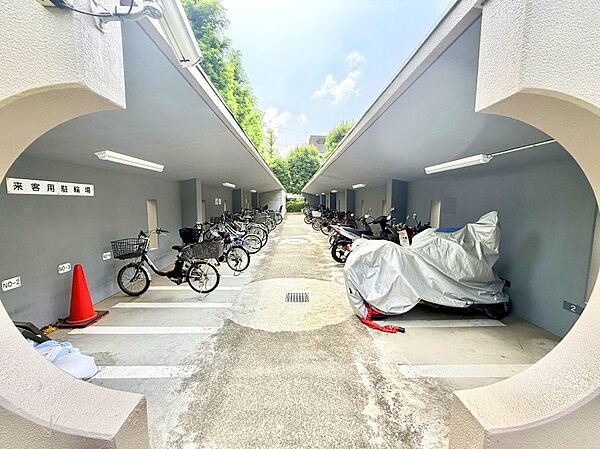■きちんと整備された駐輪場で、自転車の保管も安心です