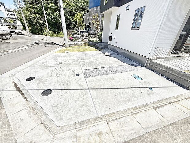 1号棟 ■快適な駐車スペースで安心