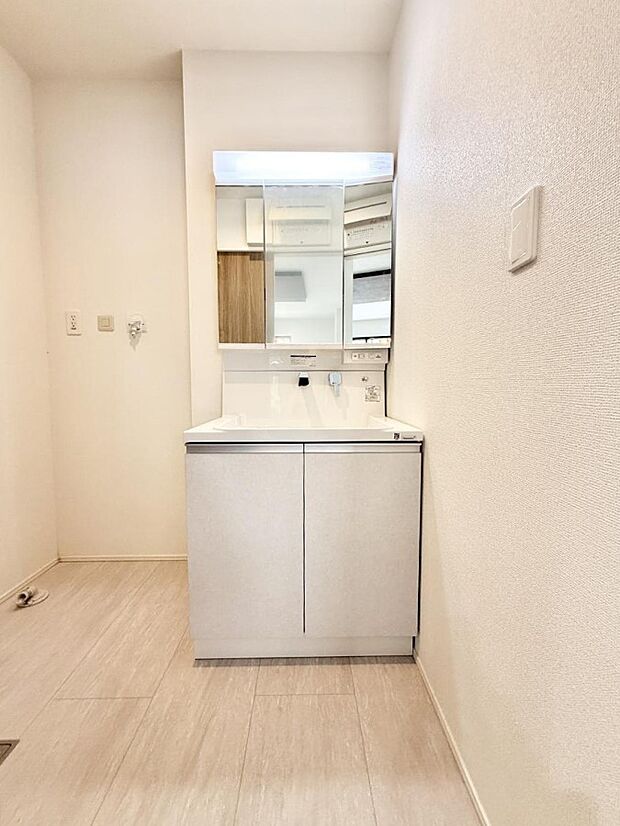 2号棟 ■朝の準備がスムーズにできる広さです
