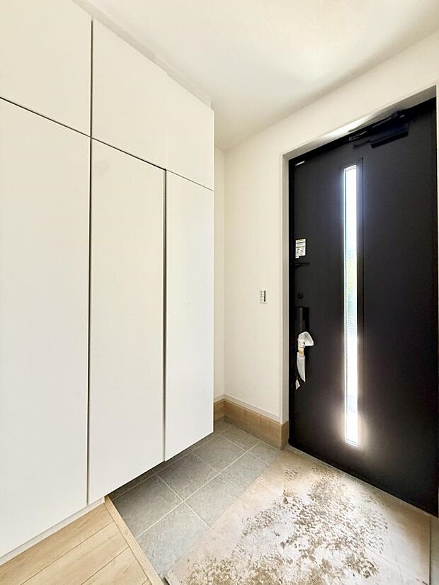 1号棟 ■ 家族やゲストをやさしく迎える、心地よい空間