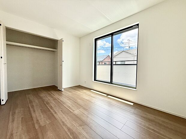 A号棟  ■落ち着いた色合いのお部屋で穏やかな時間を楽しめます