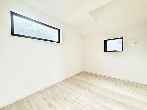 寝室を拡大表示