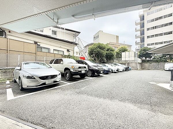 ■自宅にある駐車スペースなので安心ですね