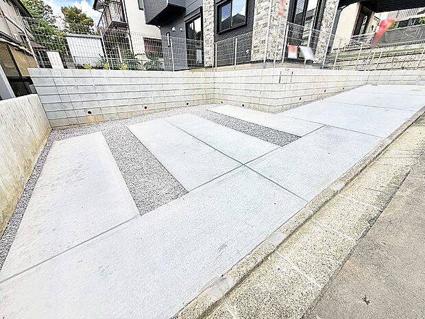 ■自宅にある駐車スペースなので安心ですね