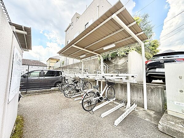 ■日々の移動に便利な駐輪スペースがしっかり確保されています