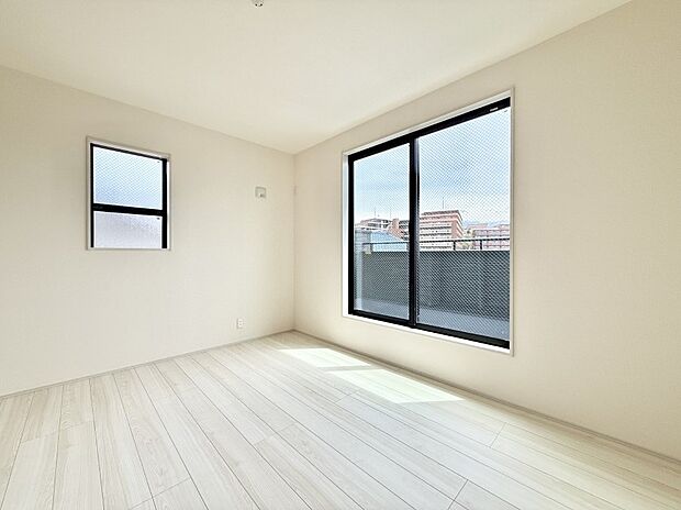 ■落ち着いた色合いのお部屋で穏やかな時間を楽しめます