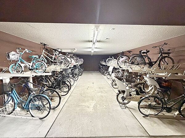 ■きちんと整備された駐輪場で、自転車の保管も安心です