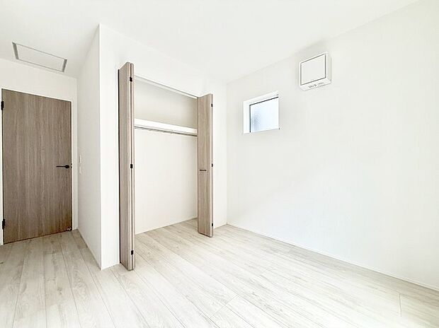 2号棟  ■読書や趣味リモートワークなどさまざまな用途に対応できる柔軟さがあります