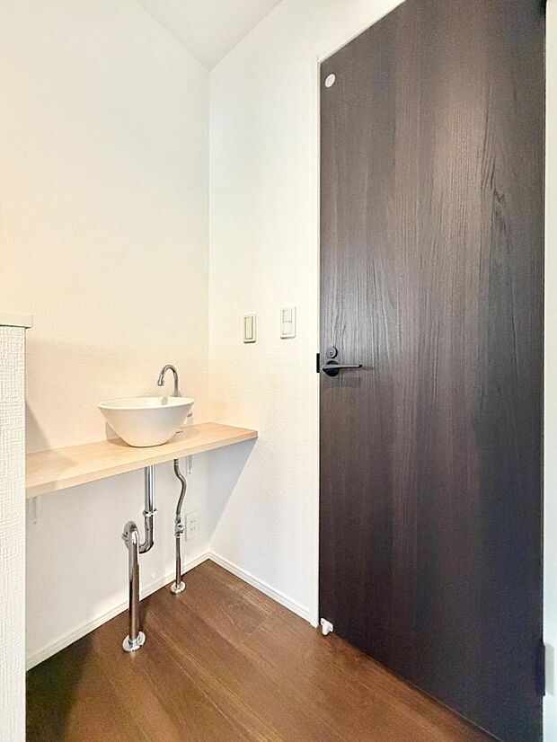 2号棟  ■セカンド洗面があると、気が付いたときにいつでも手洗い・うがいができますね