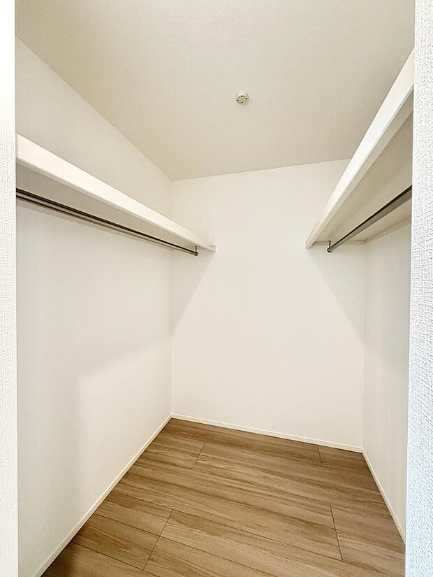 1号棟  ■WIC付きで衣類も荷物もまとめて収納