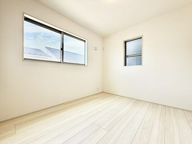 1号棟 ■落ち着いた色合いのお部屋で穏やかな時間を楽しめます