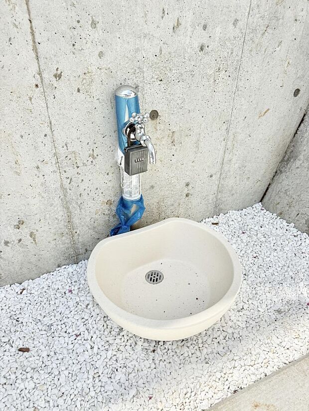 1号棟 ■暮らしに潤いを与える、緑が取り入れられた住まいです