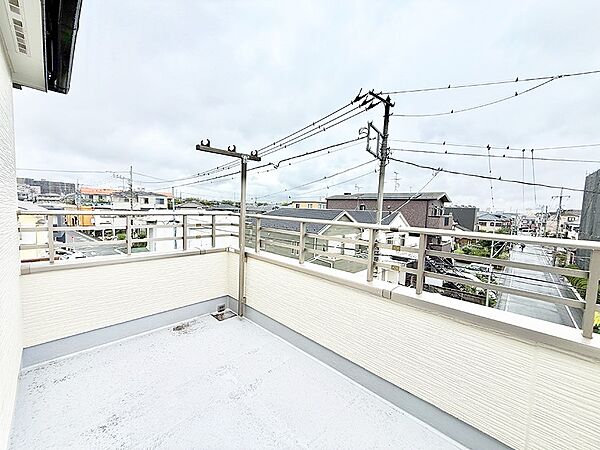 ■ 季節の移ろいを感じられる開放的な空間です