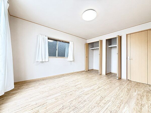 ■落ち着いた雰囲気のお部屋で心が安らぐ空間