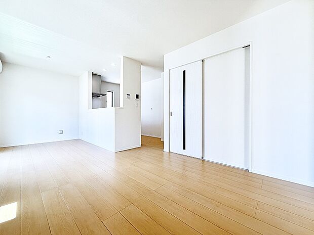 B号棟 ■くつろぎと笑顔が集まる、心温まるリビング