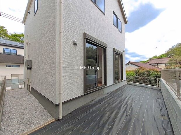 4号棟  ■暮らしに潤いを与える、緑が取り入れられた住まいです