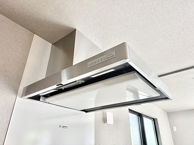 ■調理時の蒸気や匂いが換気扇に誘導され、効率的に排煙ができます。