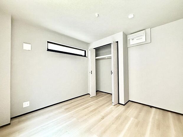 A号棟 ■落ち着いた色合いのお部屋で穏やかな時間を楽しめます