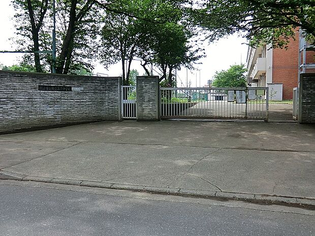 中学校 1180m 国立市立第三中学校