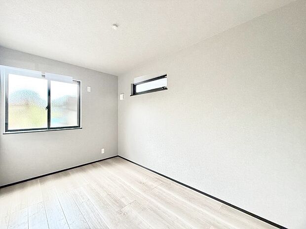A号棟 ■落ち着いた色合いのお部屋で穏やかな時間を楽しめます