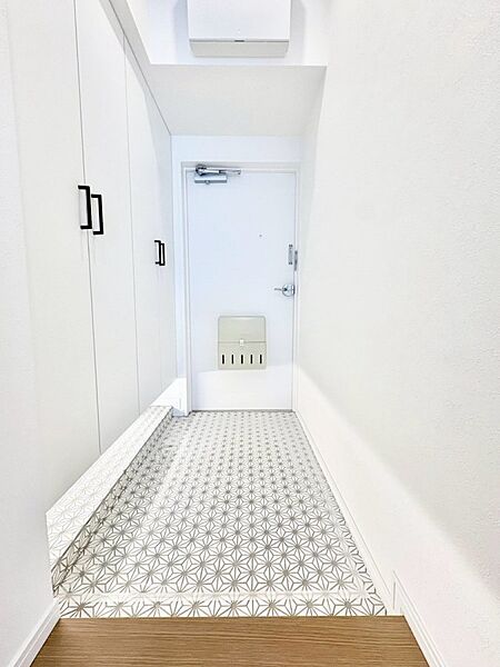 ■ 毎日を気持ちよく迎える、明るく温もりのある玄関