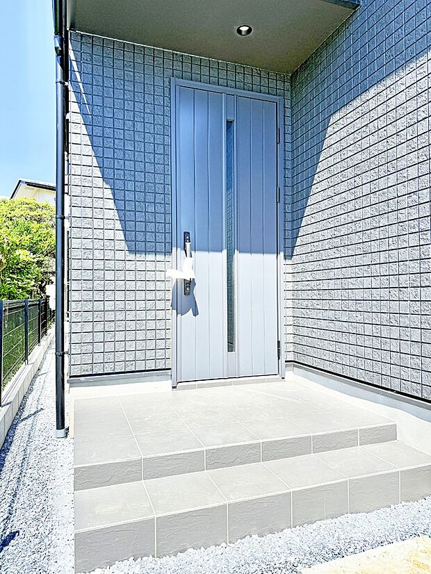 A号棟 ■ 家族とゲストをやさしく迎える、心温まる玄関