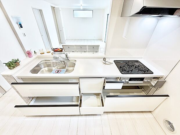 1号棟 ■シンプルで機能的、毎日使いやすいキッチン