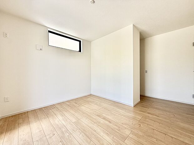 1号棟  ■落ち着いた色合いのお部屋で穏やかな時間を楽しめます