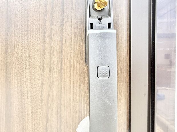 ■鍵を取り出さずに便利に操作できて快適