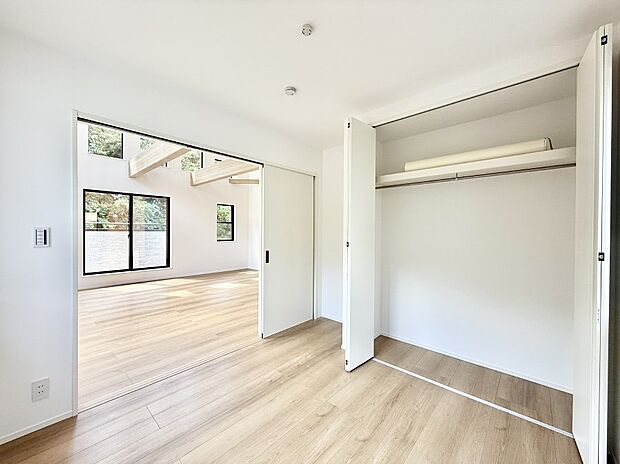 L棟 ■落ち着いた色合いのお部屋で穏やかな時間を楽しめます