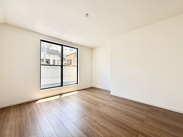 2号棟  ■落ち着いた色合いのお部屋で穏やかな時間を楽しめます