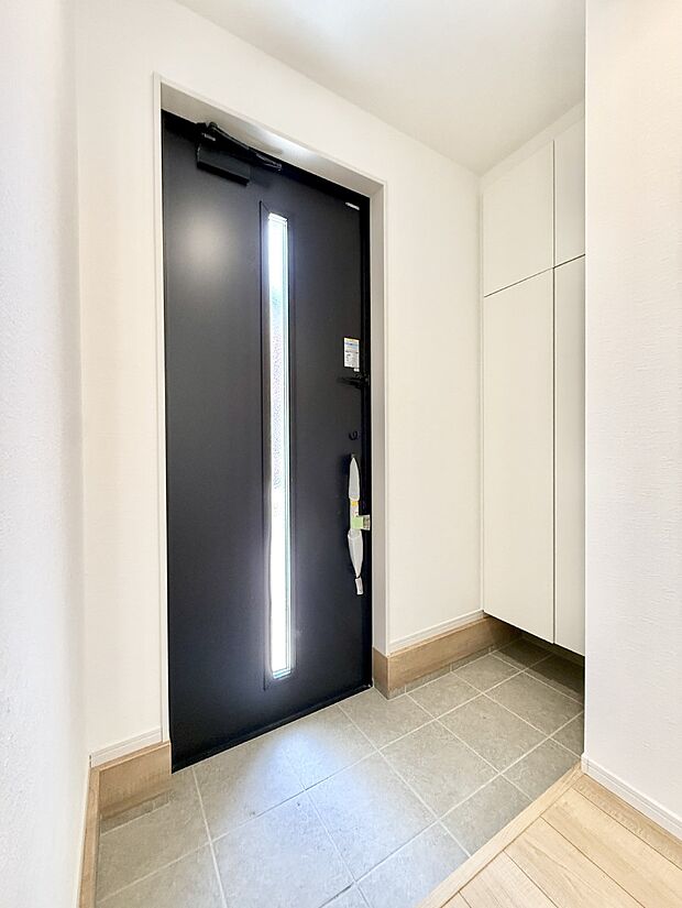 1号棟  ■ シンプルで美しく、快適な暮らしの入り口