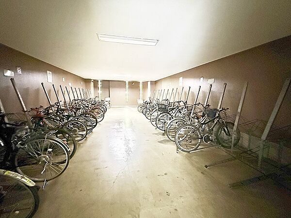 ■日々の移動に便利な駐輪スペースがしっかり確保されています