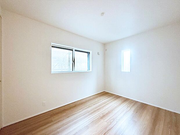2号棟 ■落ち着いた色合いのお部屋で穏やかな時間を楽しめます